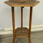 887 3196 FLOWER TABLE